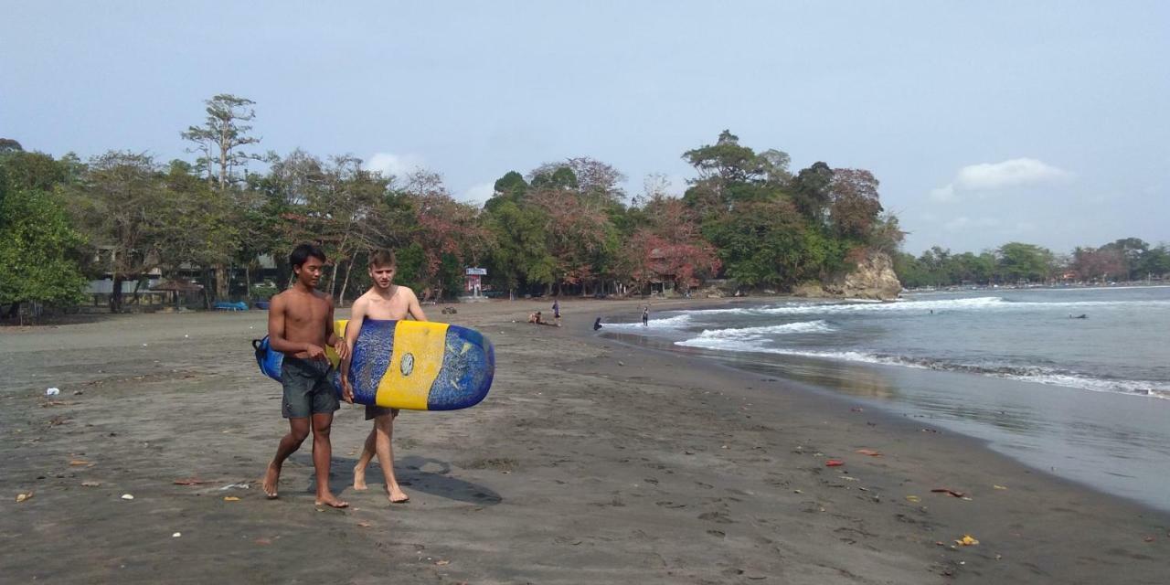 Anik Homestay & Dormy Batukaras 외부 사진